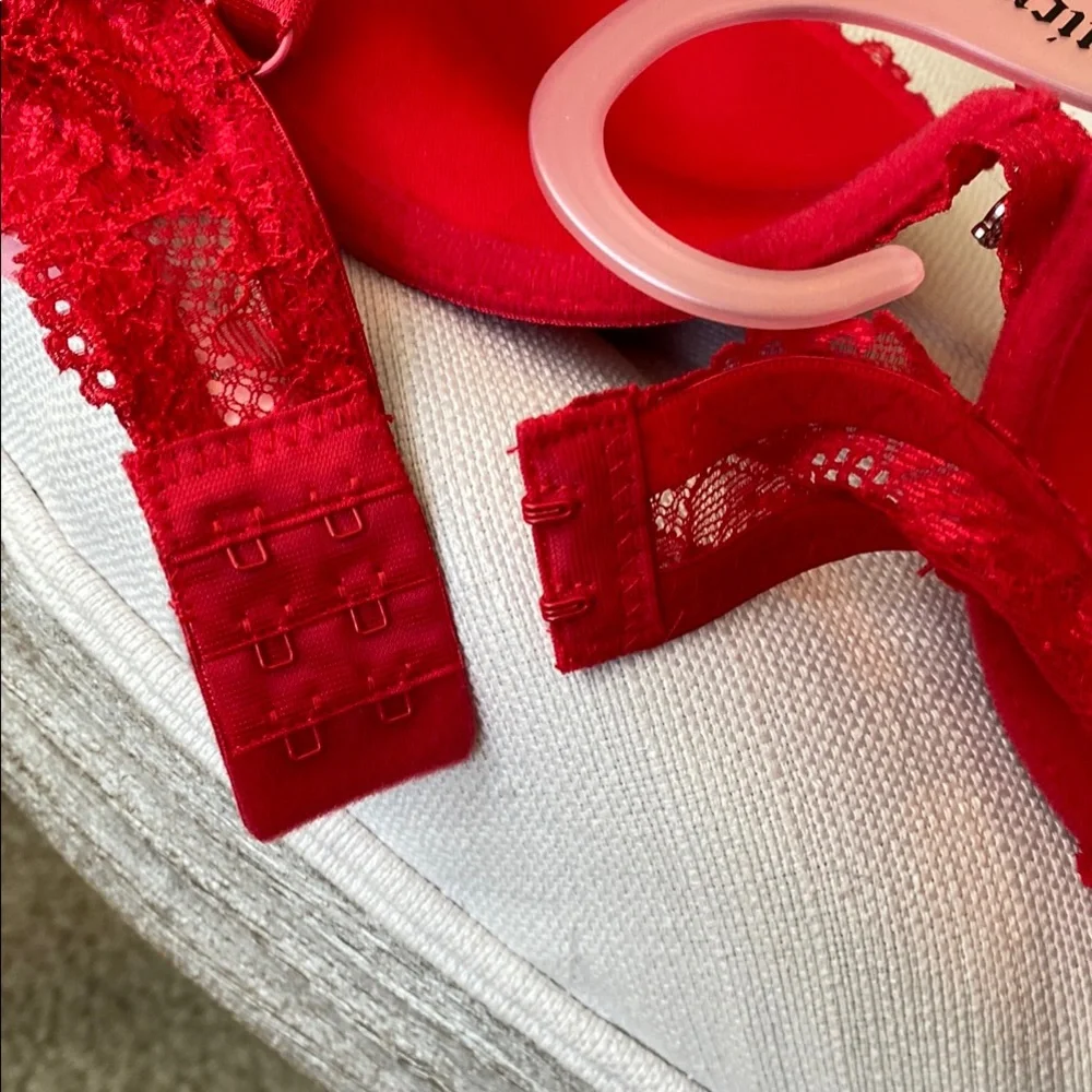 Juicy Couture Red Push-Up Bra - Picture 4 of 7
